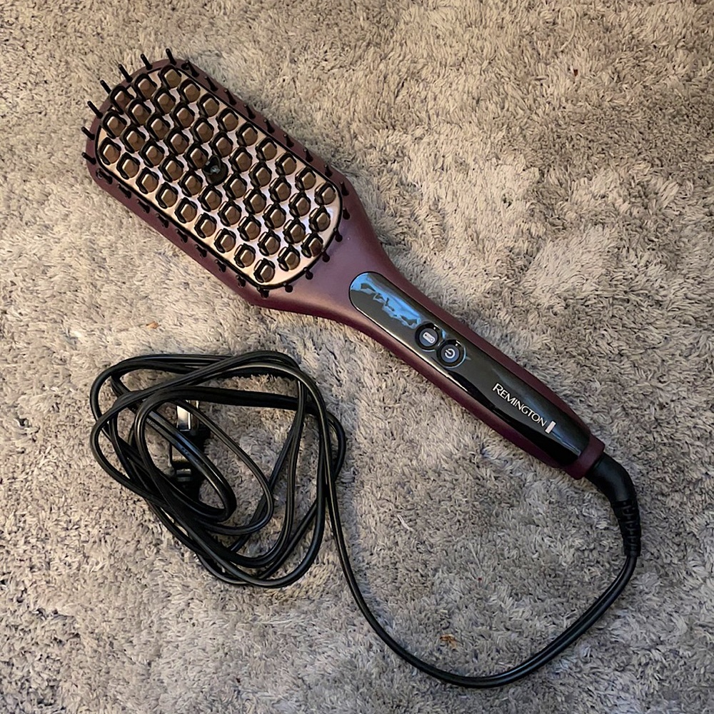 Remington® Pro 2-in-1 Heated Straightening Brush